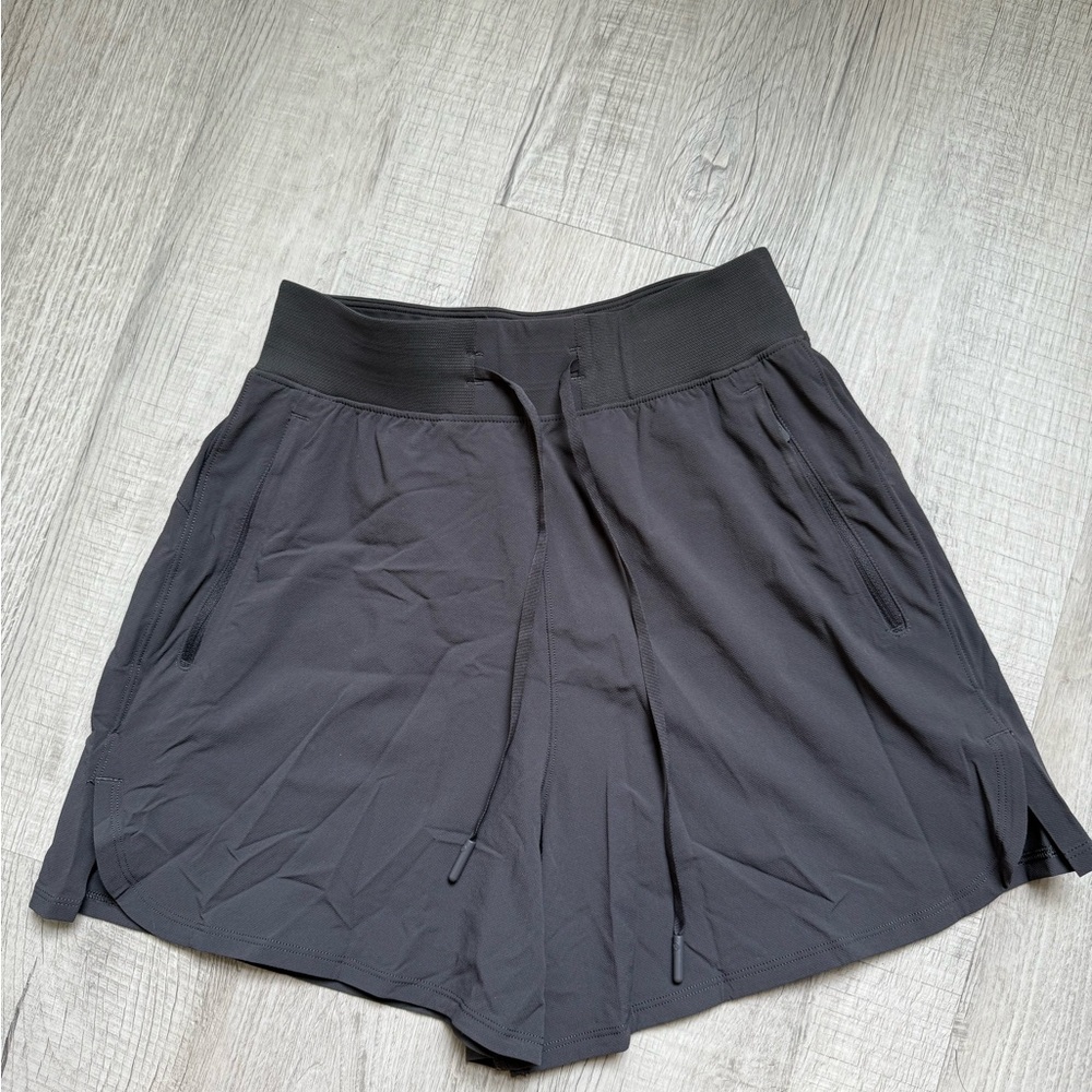 LULULEMON license to train short